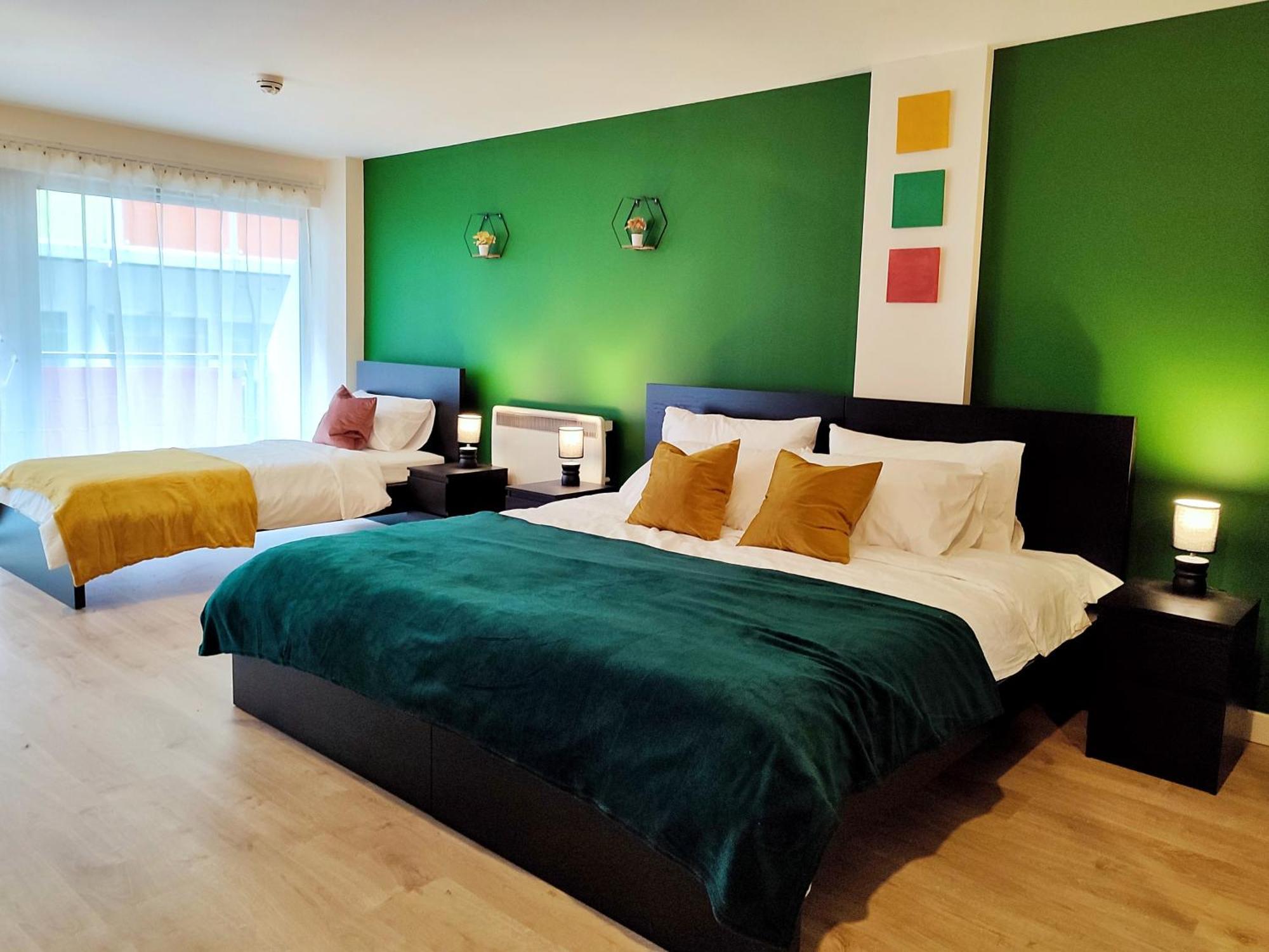 Duplex Apartment In Leeds With King Size Bed - Long Stay Rates Available Exterior photo